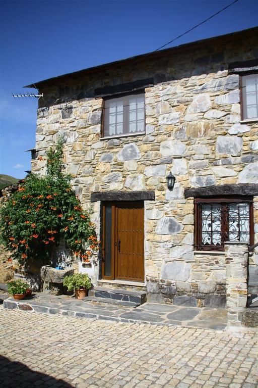 Ninho Do Melro - Turismo Rural Bragança Habitación foto